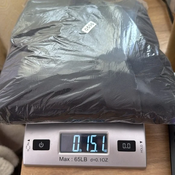 Lululemon Scuba Jogger in Black - Picture 8 of 8